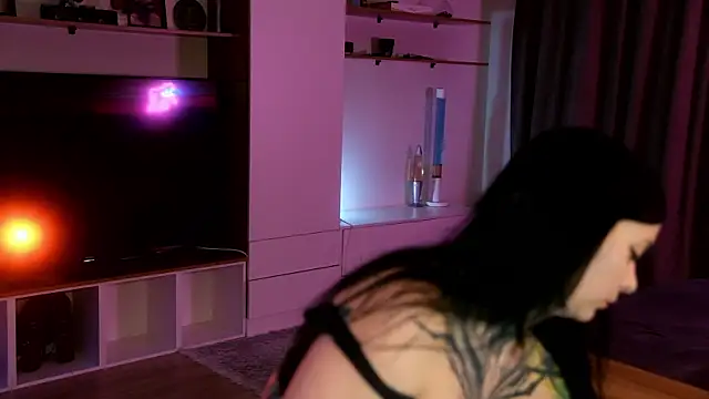 Snapshot of AcidPie chatting on 12.19.25 AcidPie online show from 12.19.25