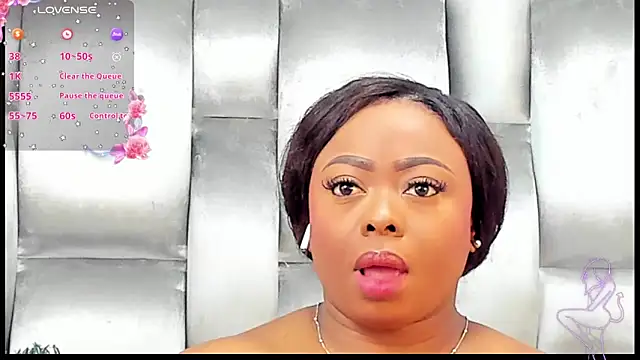 CamilaBenitez online show from 10.18.25