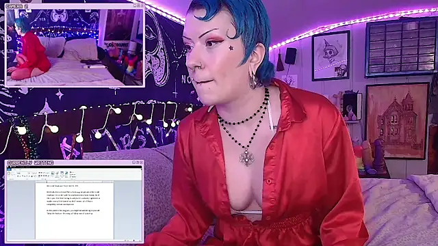 Snapshot of FondaDix_ chatting on 11.18.25 FondaDix online show from 11.18.25