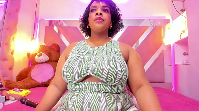 Snapshot of Scarlett-Bonnet chatting on 03.13.25 Scarlett-Bonnet online show from 03.13.25