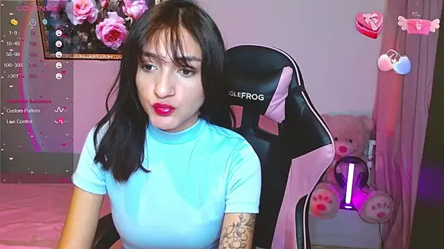 Mei Kelly online show from 03.05.25