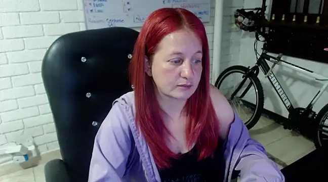 Snapshot of ViioletaMora chatting on 03.03.25 ViioletaMora online show from 03.03.25