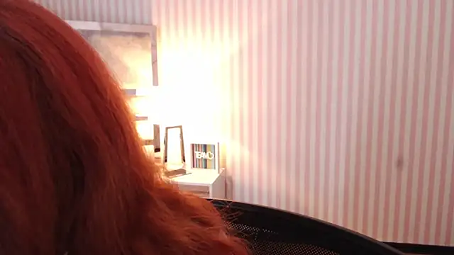 Snapshot of ViioletaMora chatting on 03.09.25 ViioletaMora online show from 03.09.25