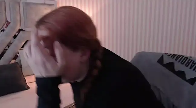 Snapshot of ViioletaMora chatting on 03.21.25 ViioletaMora online show from 03.21.25