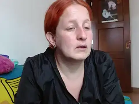 Snapshot of ViioletaMora chatting on 09.20.25 ViioletaMora online show from 09.20.25