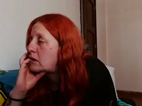 Snapshot of ViioletaMora chatting on 09.27.25 ViioletaMora online show from 09.27.25