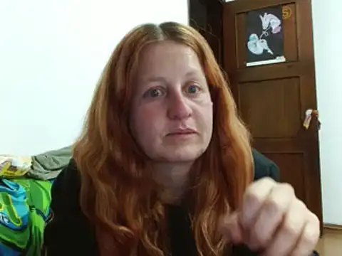 Snapshot of ViioletaMora chatting on 11.07.25 ViioletaMora online show from 11.07.25