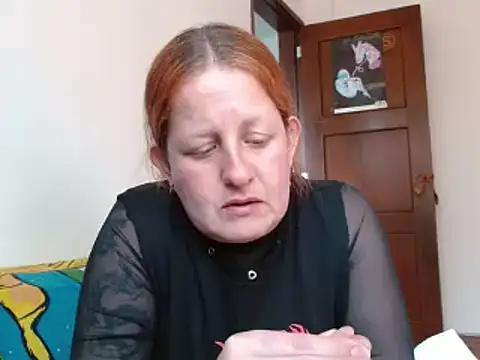 Snapshot of ViioletaMora chatting on 11.07.25 ViioletaMora online show from 11.07.25