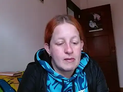 Snapshot of ViioletaMora chatting on 11.09.25 ViioletaMora online show from 11.09.25