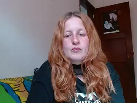 Snapshot of ViioletaMora chatting on 11.30.25 ViioletaMora online show from 11.30.25