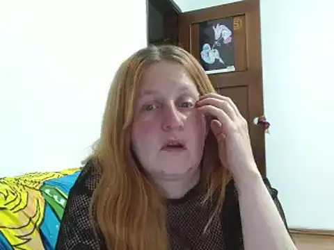 Snapshot of ViioletaMora chatting on 12.03.25 ViioletaMora online show from 12.03.25