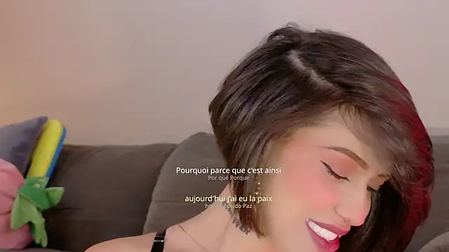 Hannah Borbon online show from 06.12.26