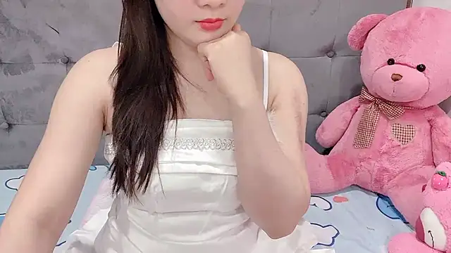 Snapshot of Funikio chatting on 03.18.25 Funikio online show from 03.18.25