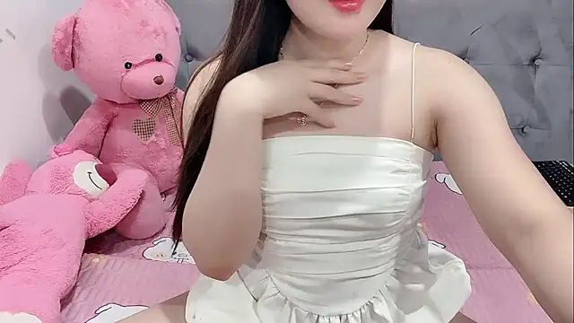 Snapshot of Funikio chatting on 09.12.25 Funikio online show from 09.12.25