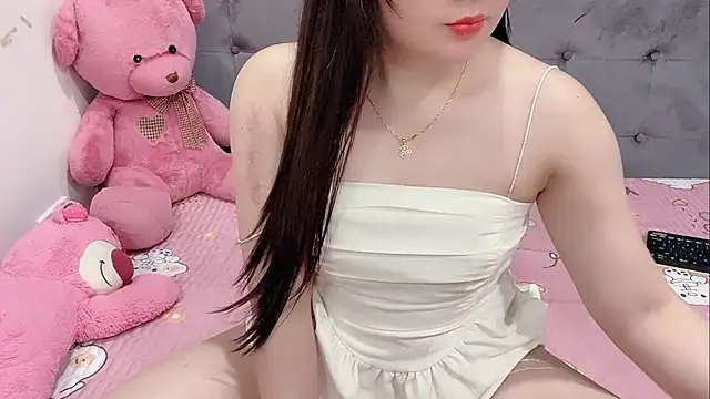 Snapshot of Funikio chatting on 09.16.25 Funikio online show from 09.16.25