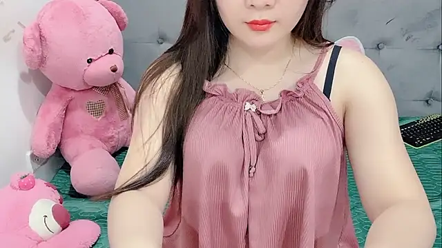 Snapshot of Funikio chatting on 09.30.25 Funikio online show from 09.30.25