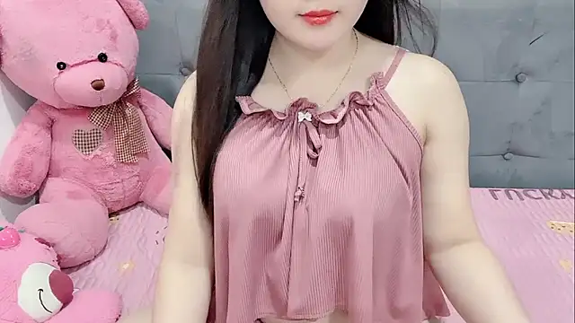 Snapshot of Funikio chatting on 10.11.25 Funikio online show from 10.11.25