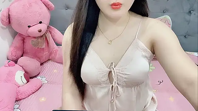 Snapshot of Funikio chatting on 10.24.25 Funikio online show from 10.24.25