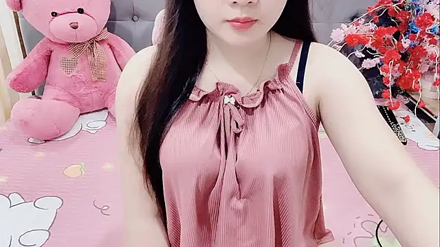 Snapshot of Funikio chatting on 11.05.25 Funikio online show from 11.05.25