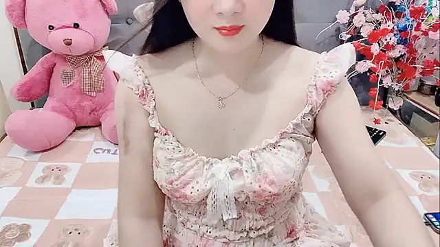 Snapshot of Funikio chatting on 12.03.25 Funikio online show from 12.03.25