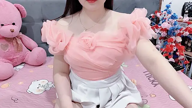 Funikio online show from 04.23.26