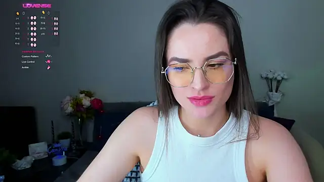 Snapshot of Camilla__one__ chatting on 02.10.25 Camilla one online show from 02.10.25