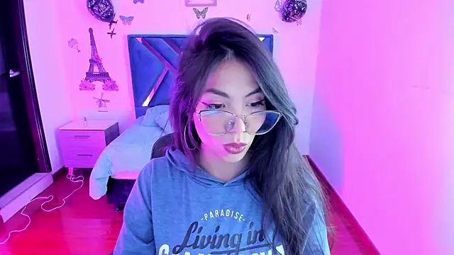 Snapshot of Aylinn_diaz chatting on 01.27.25 Aylinn diaz online show from 01.27.25