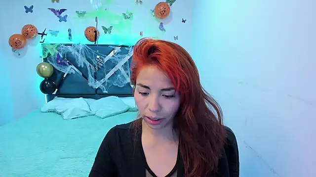 Snapshot of Aylinn_diaz chatting on 10.20.25 Aylinn diaz online show from 10.20.25