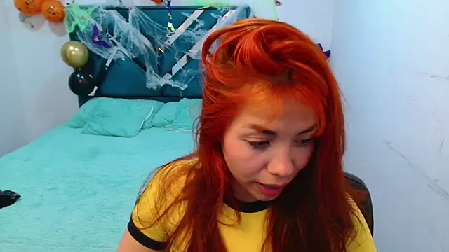 Snapshot of Aylinn_diaz chatting on 10.28.25 Aylinn diaz online show from 10.28.25