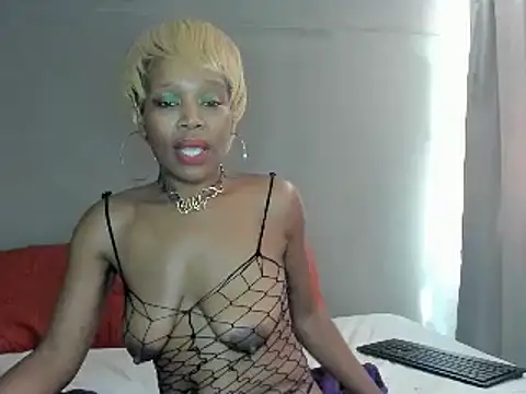 AfricanSquirtingQueen online show from 01.15.25