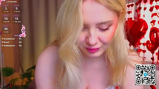 Snapshot of oliviabr0wn0 chatting on 02.12.25 oliviabr0wn0 online show from 02.12.25