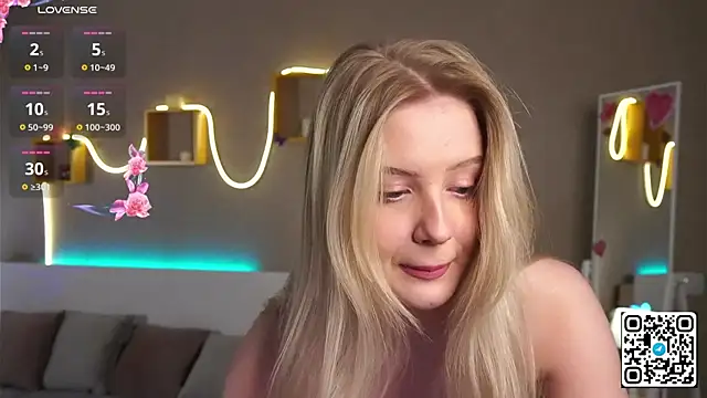 Snapshot of oliviabr0wn0 chatting on 02.20.25 oliviabr0wn0 online show from 02.20.25