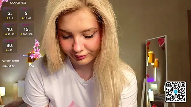 Snapshot of oliviabr0wn0 chatting on 03.14.25 oliviabr0wn0 online show from 03.14.25