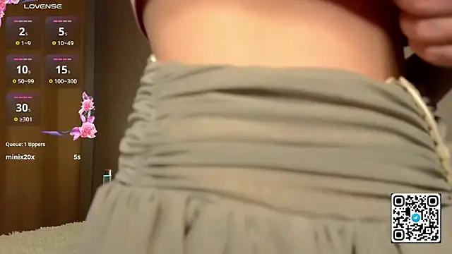 Snapshot of oliviabr0wn0 chatting on 03.15.25 oliviabr0wn0 online show from 03.15.25