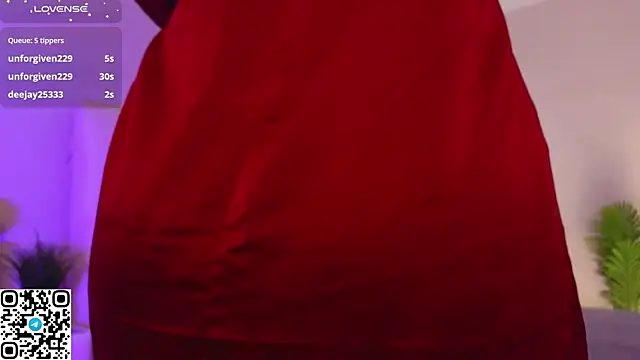 Snapshot of oliviabr0wn0 chatting on 11.13.25 oliviabr0wn0 online show from 11.13.25