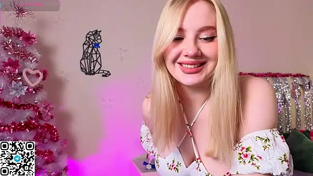 Snapshot of oliviabr0wn0 chatting on 12.01.25 oliviabr0wn0 online show from 12.01.25