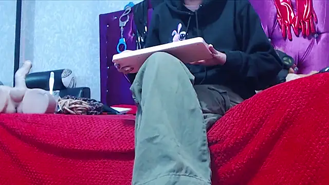 AyshaScott online show from 02.18.26