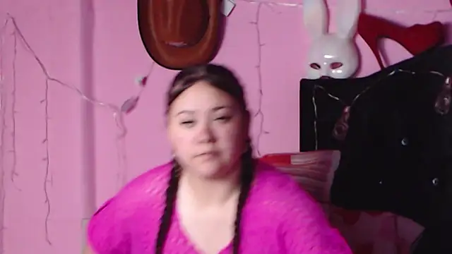 NikkiRous  online show from 01.27.25