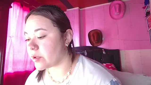 NikkiRous  online show from 02.12.26