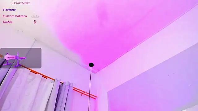 Snapshot of Emily_Gil1 chatting on 10.23.25 Emily Gil1 online show from 10.23.25