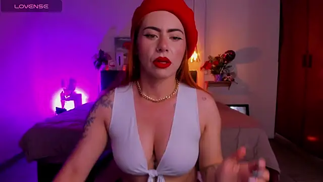Snapshot of Dulce_charlottee chatting on 02.27.25 Dulce charlottee online show from 02.27.25