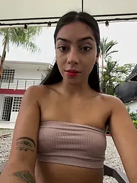 Snapshot of Ema_azel chatting on 09.18.25 Ema azel online show from 09.18.25