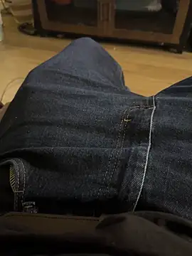 Snapshot of BIGWHITECOCKDOC36 chatting on 10.20.25 BIGWHITECOCKDOC36 online show from 10.20.25