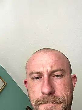 Snapshot of BIGWHITECOCKDOC36 chatting on 10.27.25 BIGWHITECOCKDOC36 online show from 10.27.25