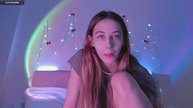 Snapshot of MelodyElf chatting on 01.28.25 MelodyElf online show from 01.28.25