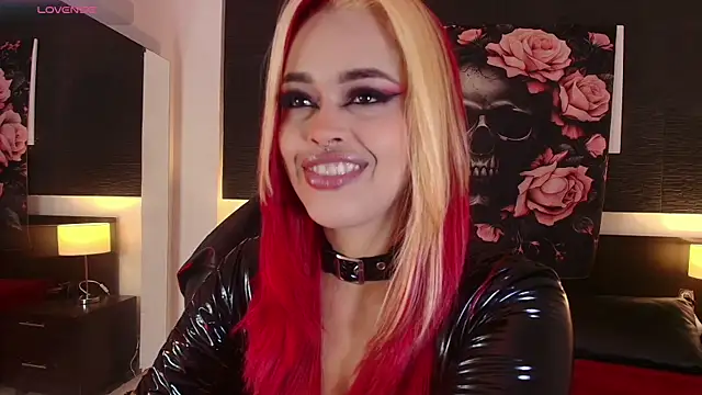 EvaaFoxxy1 online show from 08.01.26