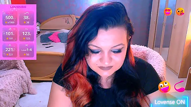 Snapshot of Ariellefoxy chatting on 02.13.26 Ariellefoxy online show from 02.13.26
