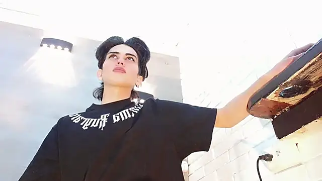 Daniela Pink  online show from 09.13.25