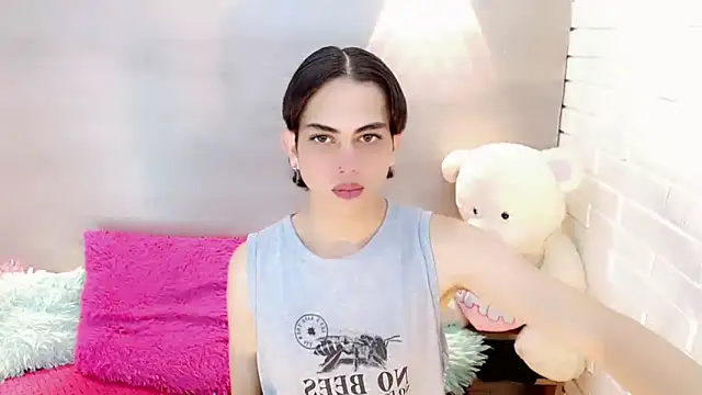 Daniela Pink  online show from 09.24.25