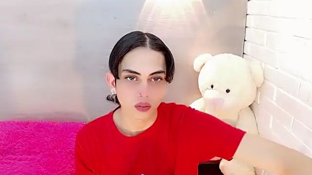 Daniela Pink  online show from 09.25.25